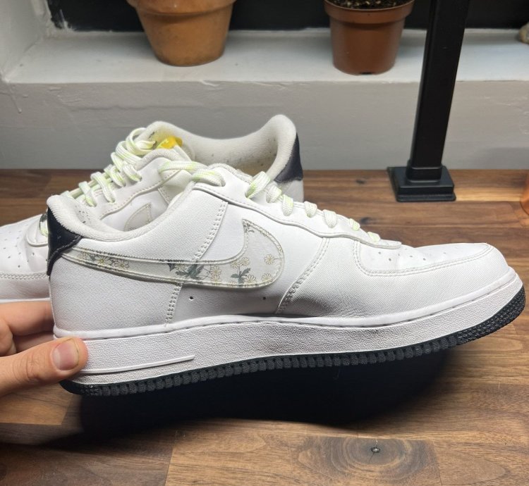 Air Force 1 07 Lv8 Daisy Pack
