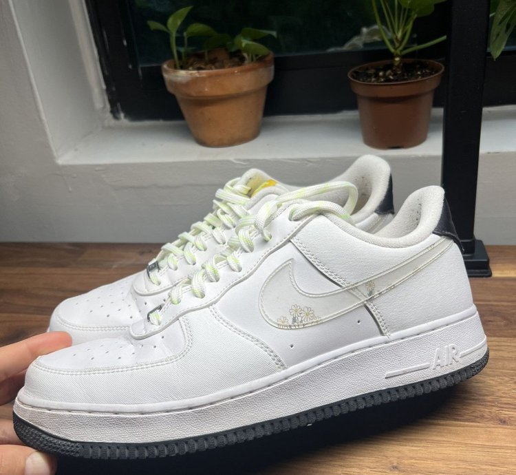 Air Force 1 07 Lv8 Daisy Pack