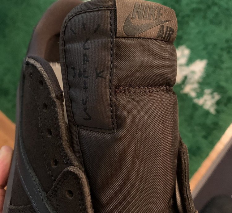 Travis Scott Jordan 1 Low Velvet Brown