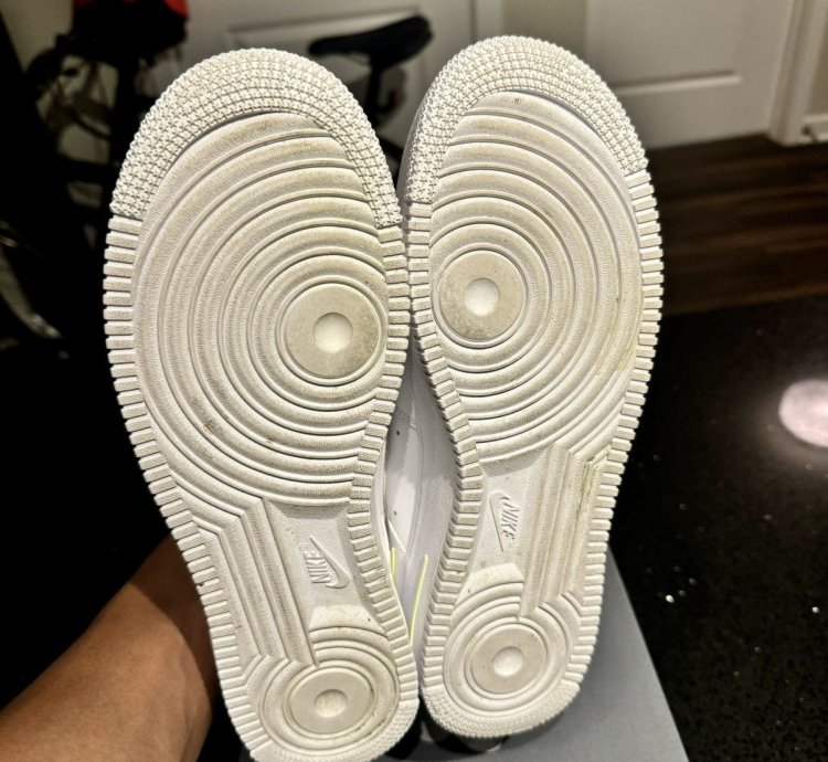 Air Force 1 07 Lv8 Double Air Pack - White Barely Volt