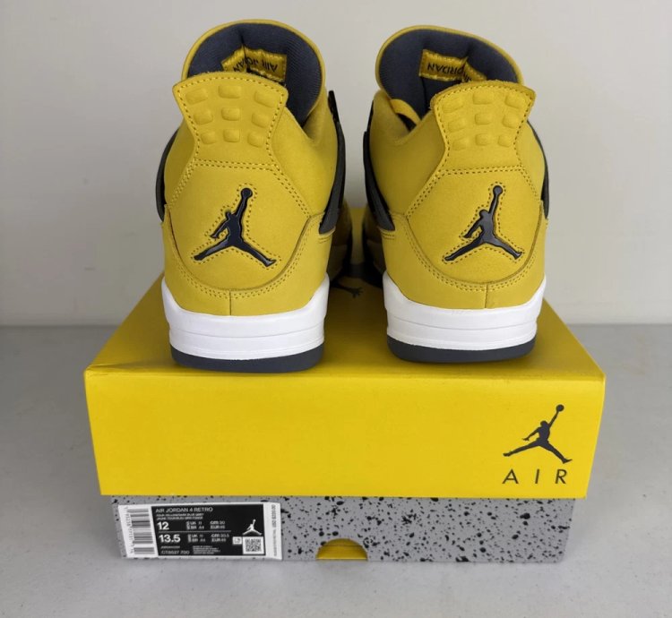 Air Jordan 4 Retro Lightning
