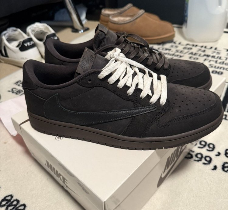 Travis Scott Jordan 1 Low Velvet Mocha Brown