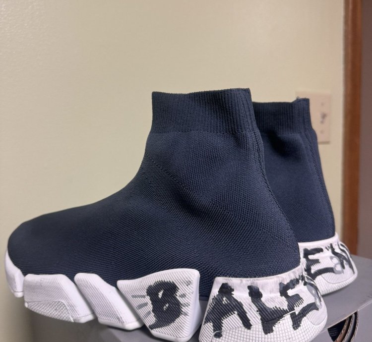 Balenciaga Graffiti Knit Runner