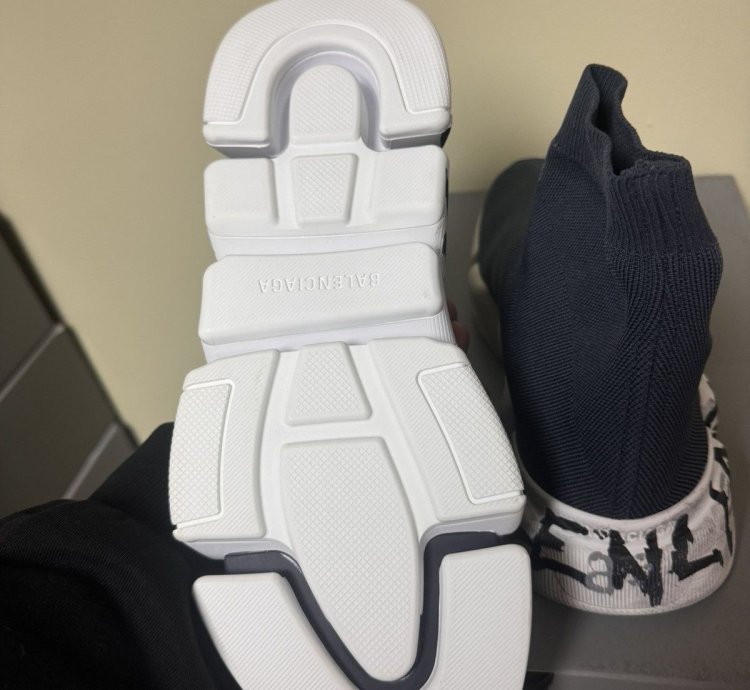 Balenciaga Graffiti Knit Runner