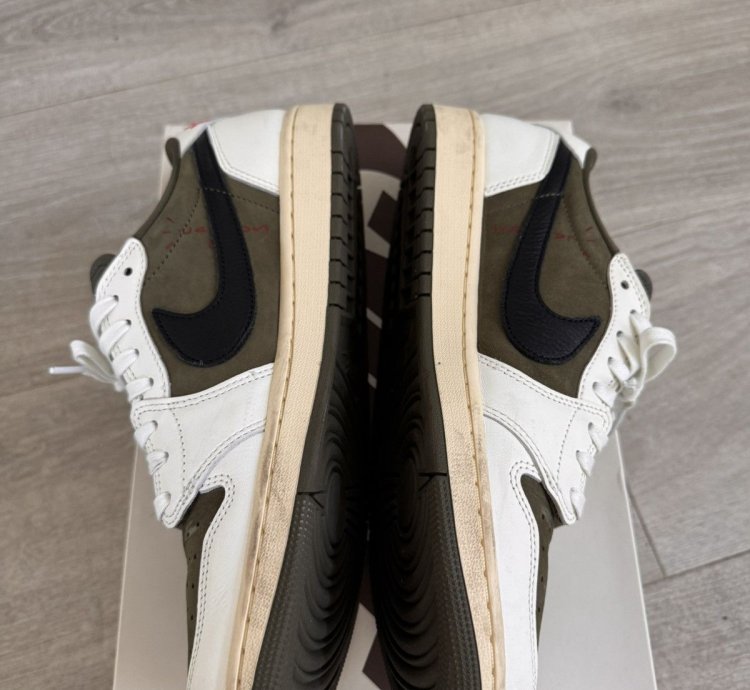 Travis Scott Jordan 1 Medium Olive