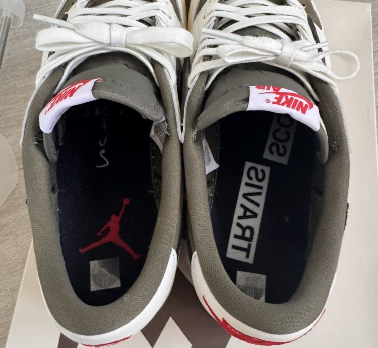 Travis Scott Jordan 1 Medium Olive