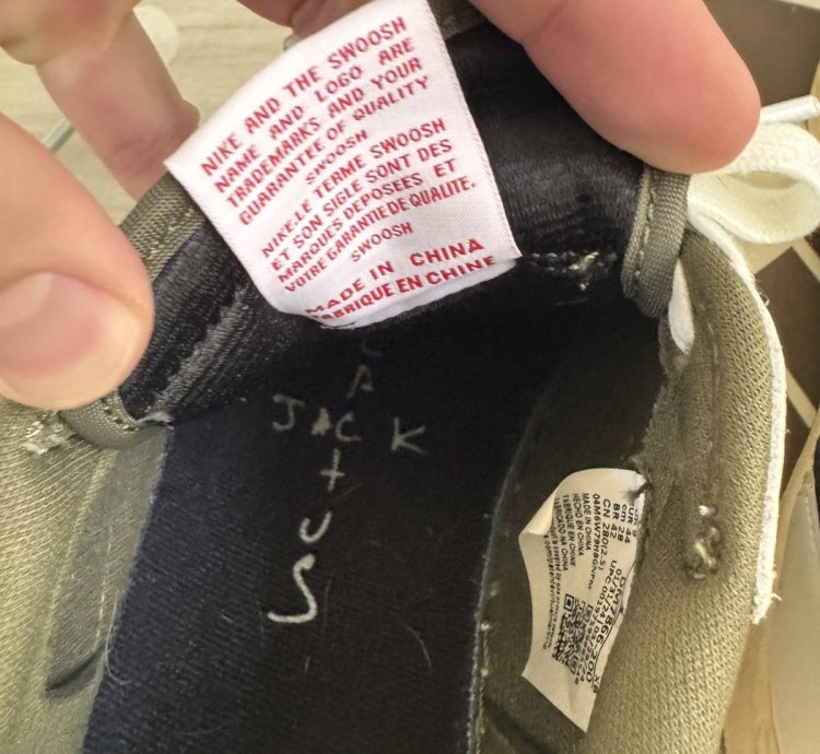 Travis Scott Jordan 1 Medium Olive
