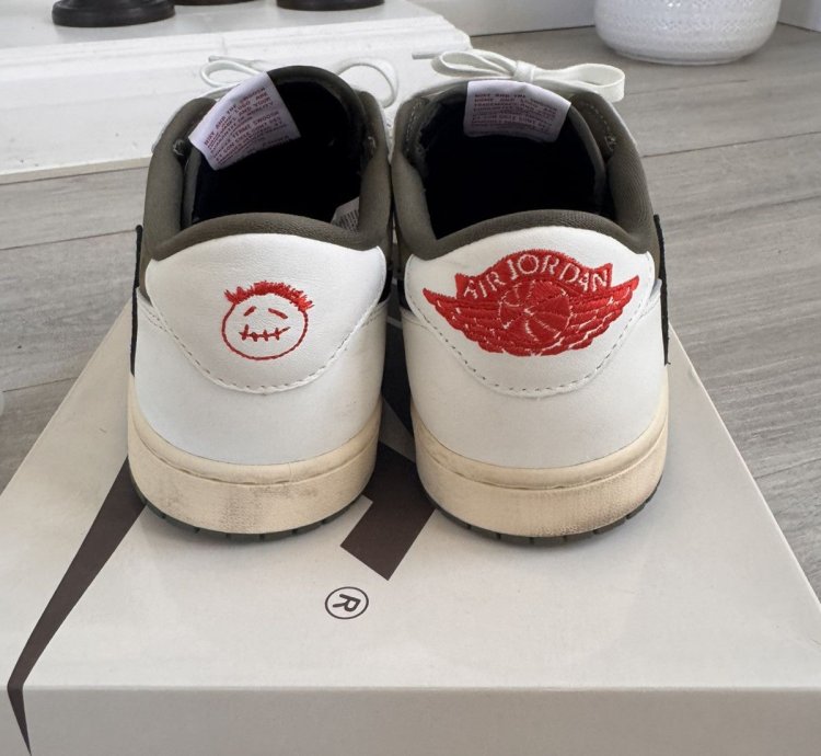 Travis Scott Jordan 1 Medium Olive