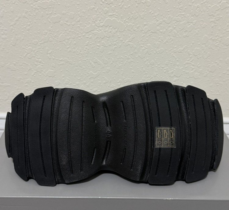 Balenciaga Hd Sneaker Black