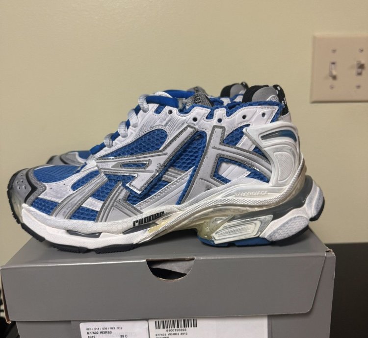 Balenciaga Low Top Runner Blue