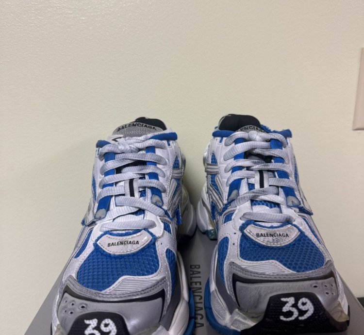 Balenciaga Low Top Runner Blue
