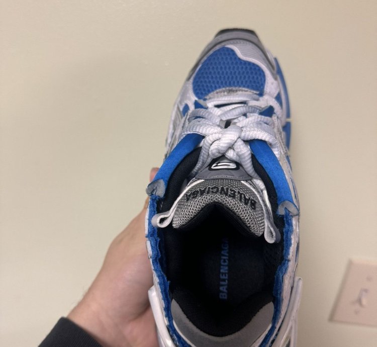Balenciaga Low Top Runner Blue