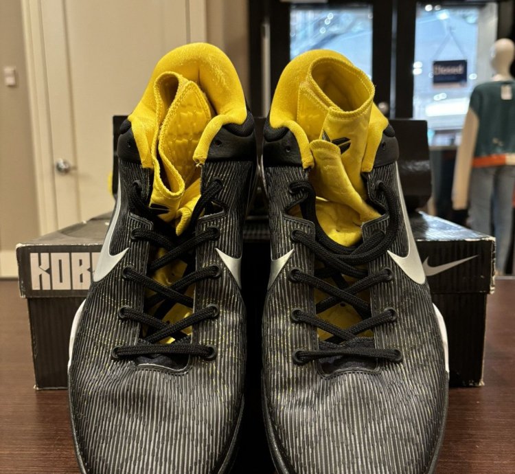 Nike Zoom Kobe 7 Supreme Del Sol