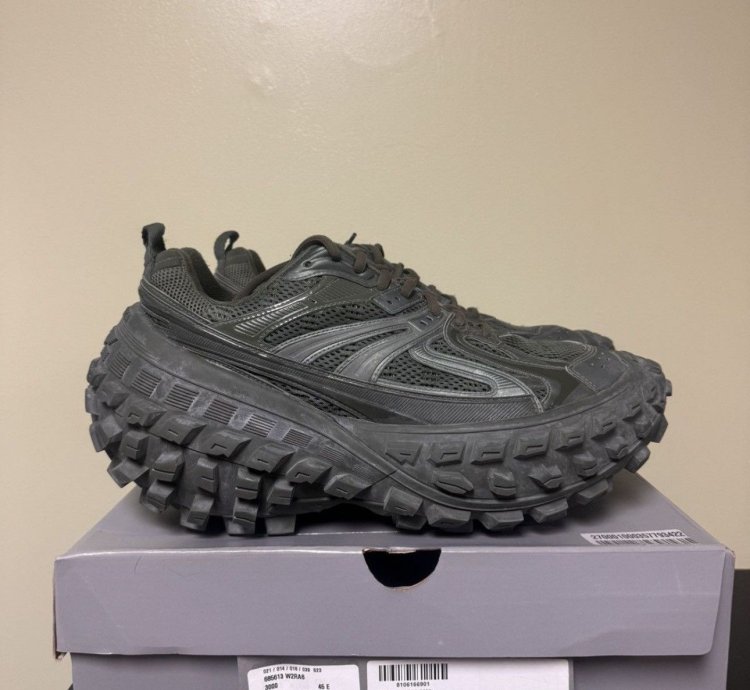 Balenciaga Low Top Runner Bundle Of 2