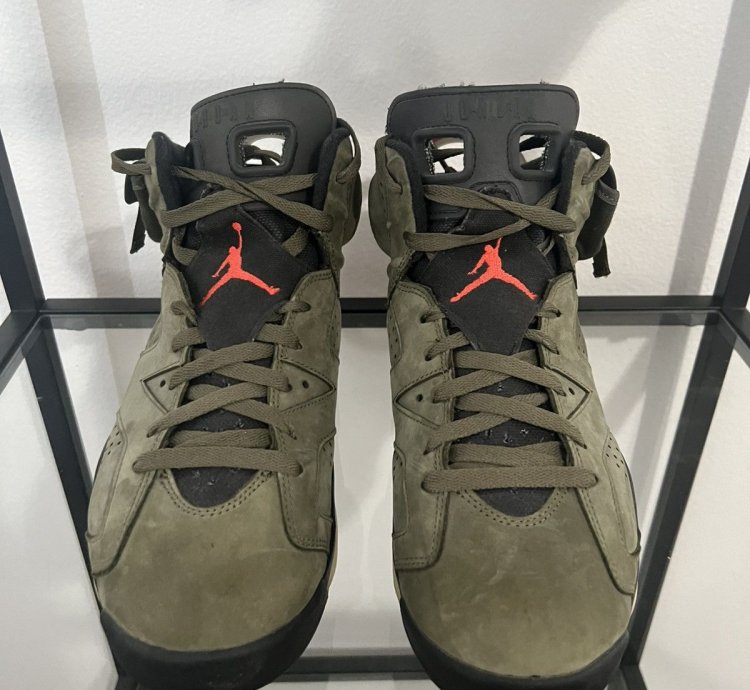 Travis Scott Jordan 6