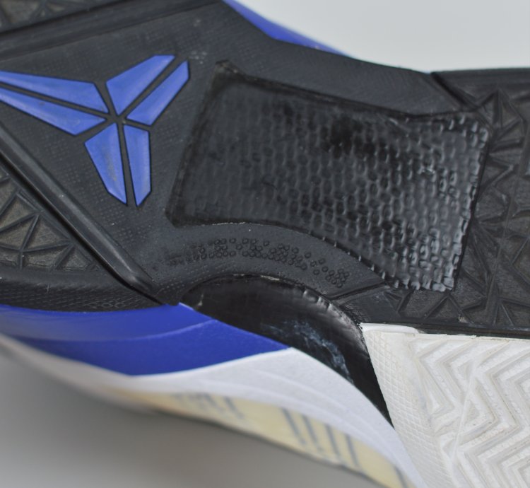 Nike Zoom Kobe 7 System Supreme Concord 2011