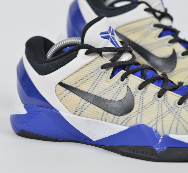 Nike Zoom Kobe 7 System Supreme Concord 2011