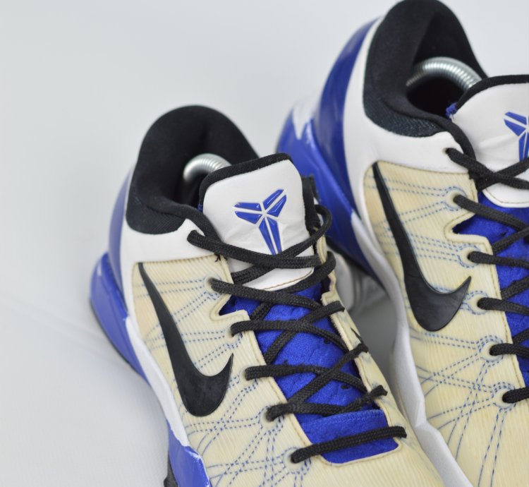 Nike Zoom Kobe 7 System Supreme Concord 2011