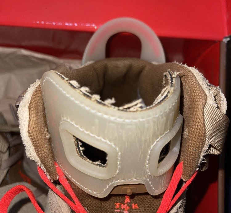 Travis Scott Jordan 6 British Khaki