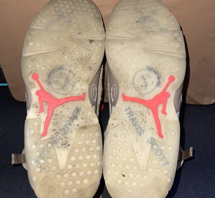Travis Scott Jordan 6 British Khaki