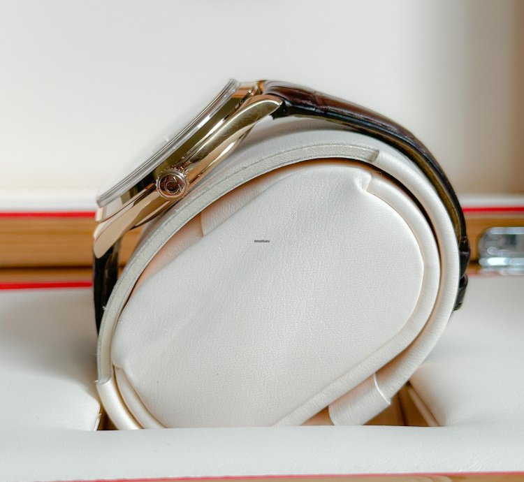 Omega De Ville Tr Sor Or Sedna
