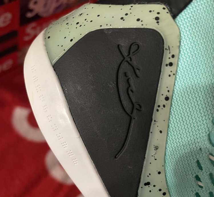 Nike Zoom Kobe 9 Ix Nikeid Id Tiffany 688501-991 Size 12 5