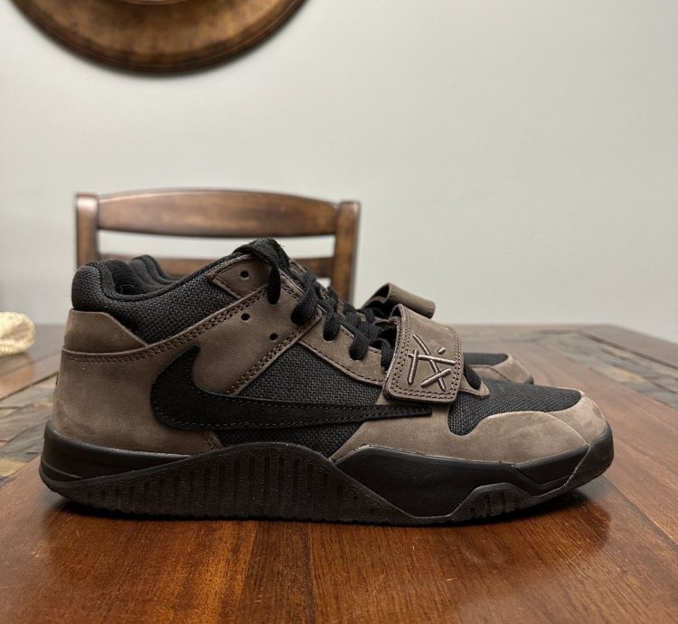 Travis Scott Jordan Jumpman Jack Tr Dark Mocha Size 10