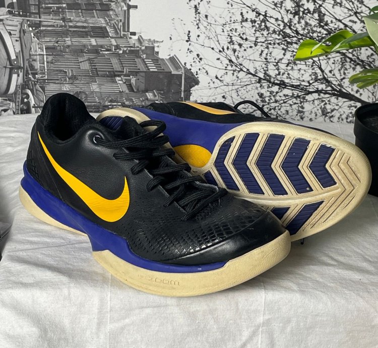 Nike Zoom Kobe Lakers Home Venomenon