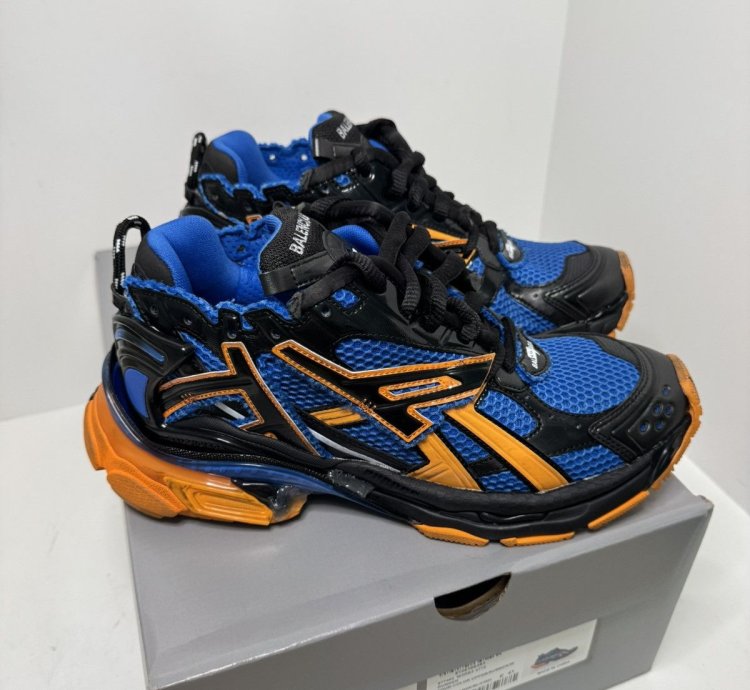Balenciaga Men Runner Sneaker Orange Blue Sz 8 Us