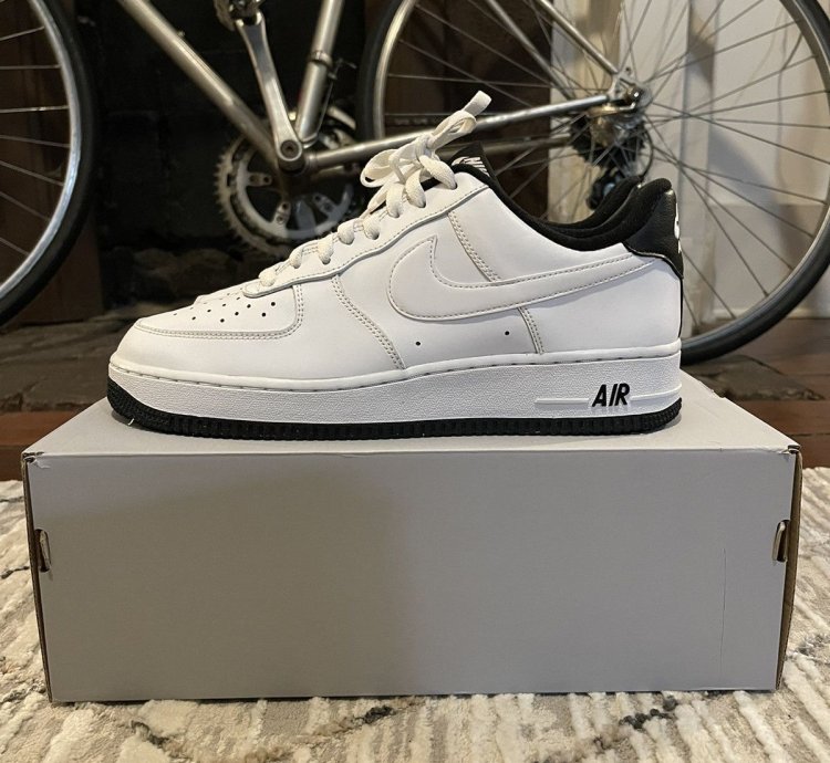 Air Force 1 07 Lv8 White Black