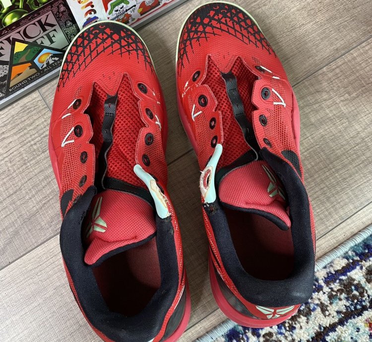 Nike Zoom Kobe Venomenon 4 University Red