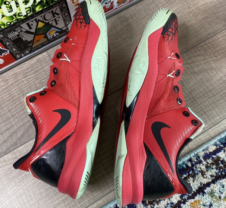 Nike Zoom Kobe Venomenon 4 University Red
