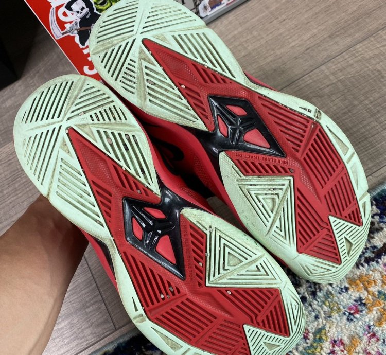 Nike Zoom Kobe Venomenon 4 University Red