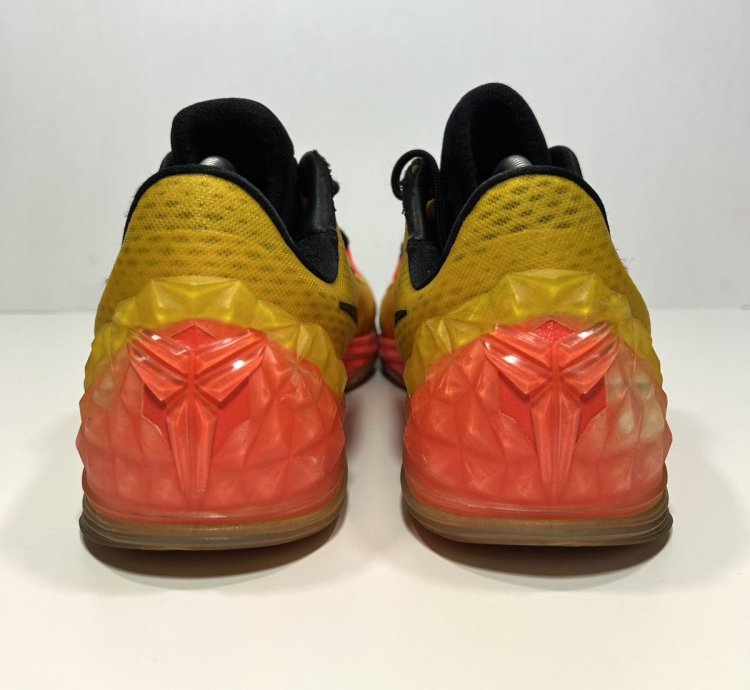 Nike Zoom Kobe Venomenon 5 University Gold Shoes Size 10 5