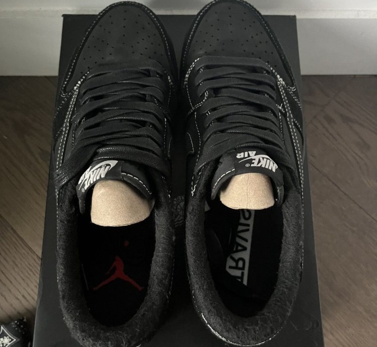 Travis Scott Jordan Phantom Black Low worn Once