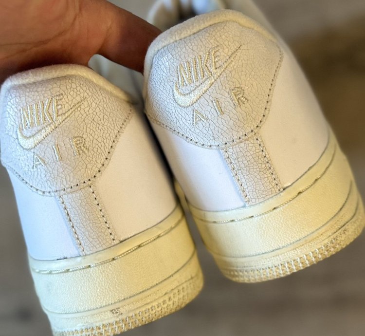 Air Force 1 07 Lx Pale Vanilla