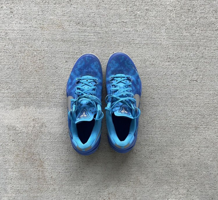 Rare Kobe 8 Blue Glow