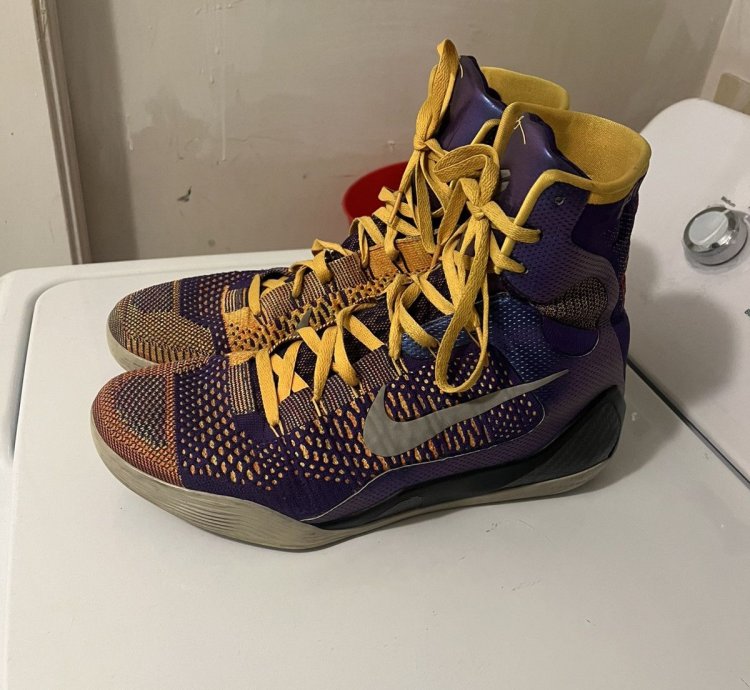 Rare Kobe Elite 9 Showtime