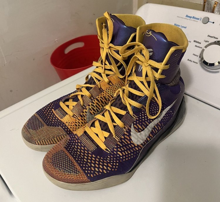 Rare Kobe Elite 9 Showtime