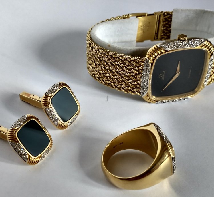 Omega Gold Set With Cufflinks And Ring Automatic Diamonds Onyx