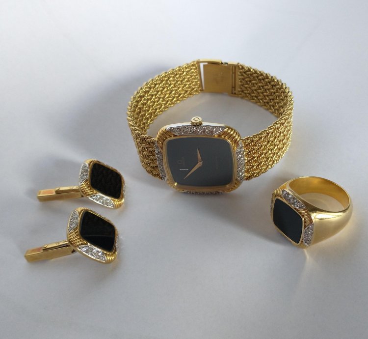 Omega Gold Set With Cufflinks And Ring Automatic Diamonds Onyx