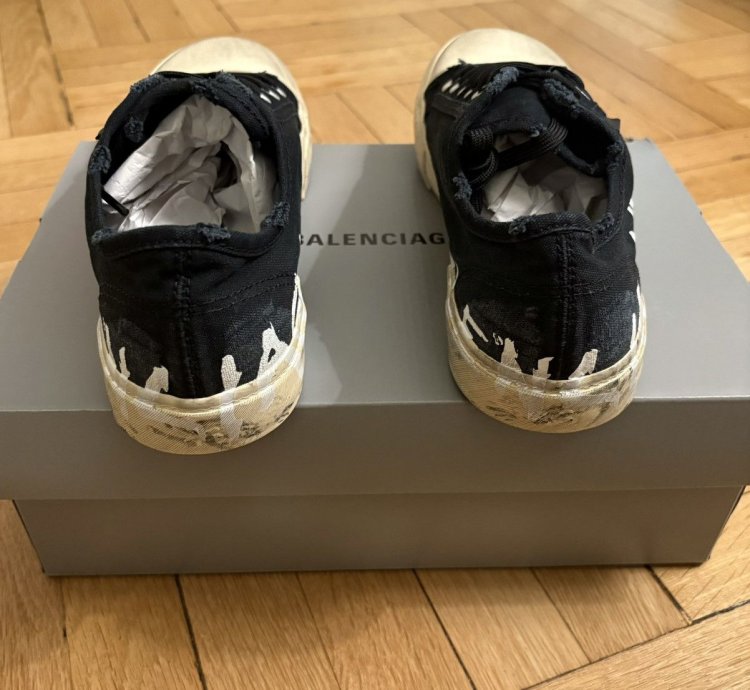 Balenciaga Paris Low Top Sneaker