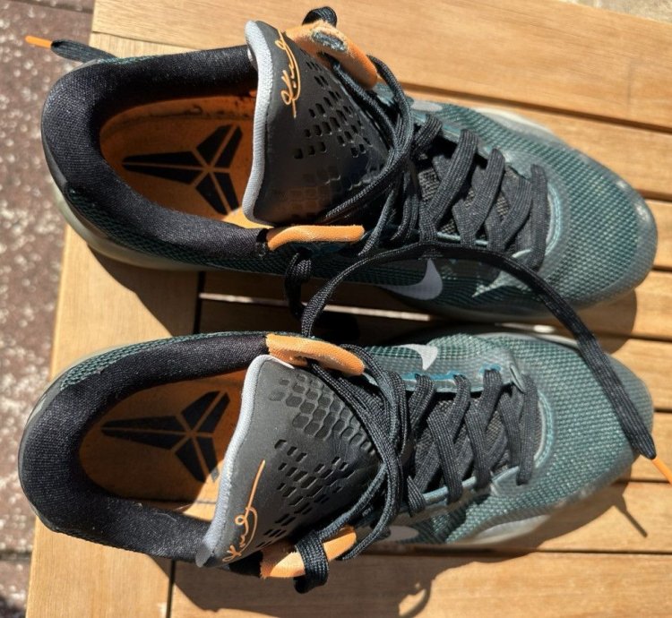 Rare Nike Kobe 10 Flight 2015 Basketball Sneakers