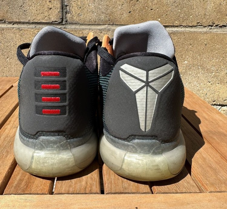 Rare Nike Kobe 10 Flight 2015 Basketball Sneakers