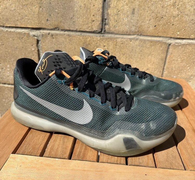 Rare Nike Kobe 10 Flight 2015 Basketball Sneakers
