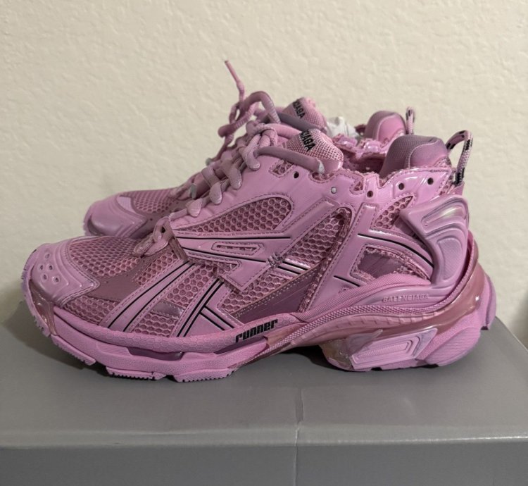 Balenciaga Pink Runner Sneaker 42