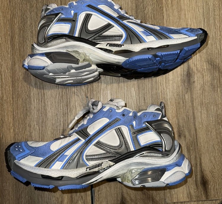 Balenciaga Runner
