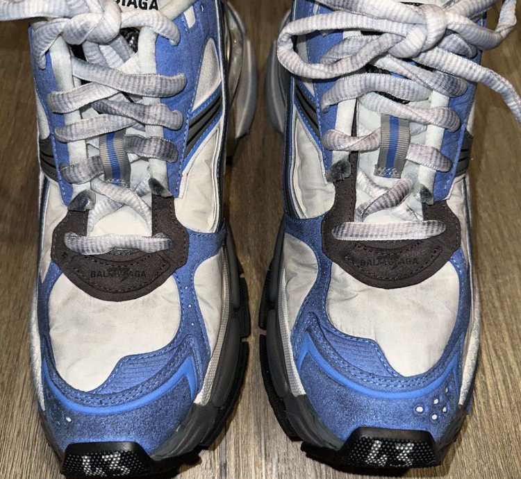 Balenciaga Runner
