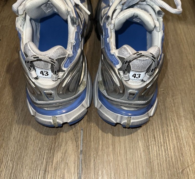 Balenciaga Runner