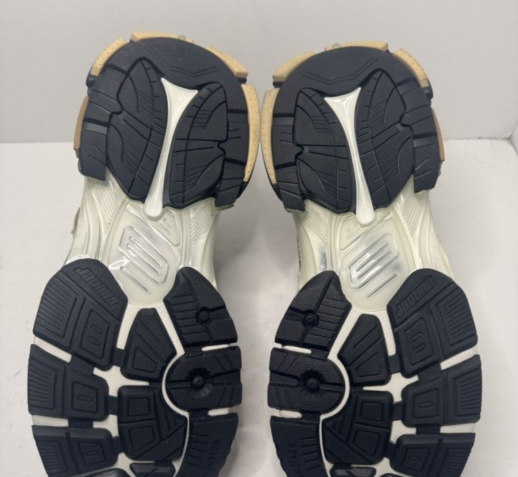 Balenciaga Runner